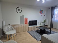 Prelungirea Ghencea 36, inchiriez apartament 4 camere, complet renovat